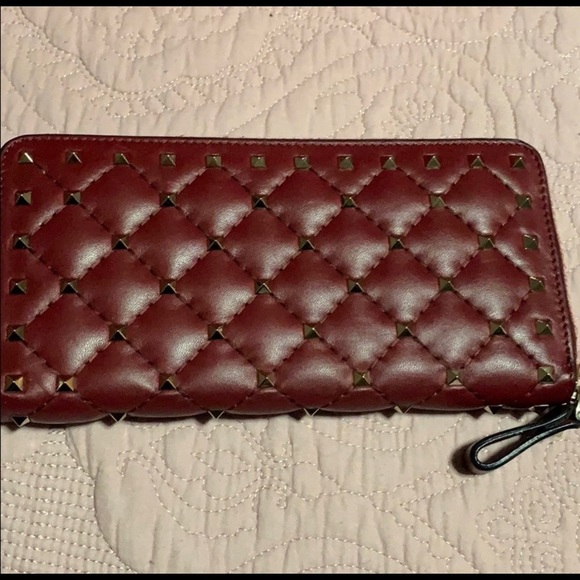 Valentino Rockstud Leather Zip Around Wallet in Valentino Red. - Picture 3 of 6